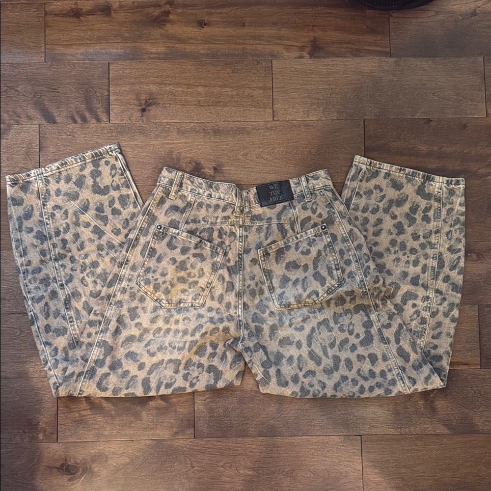 Free People Cheetah Print Barrel Mid Rise Jeans